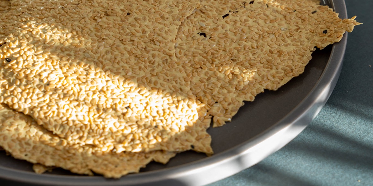 طرز تهیه حلوای کنجد افغانی به سبک سنتی و مقوی