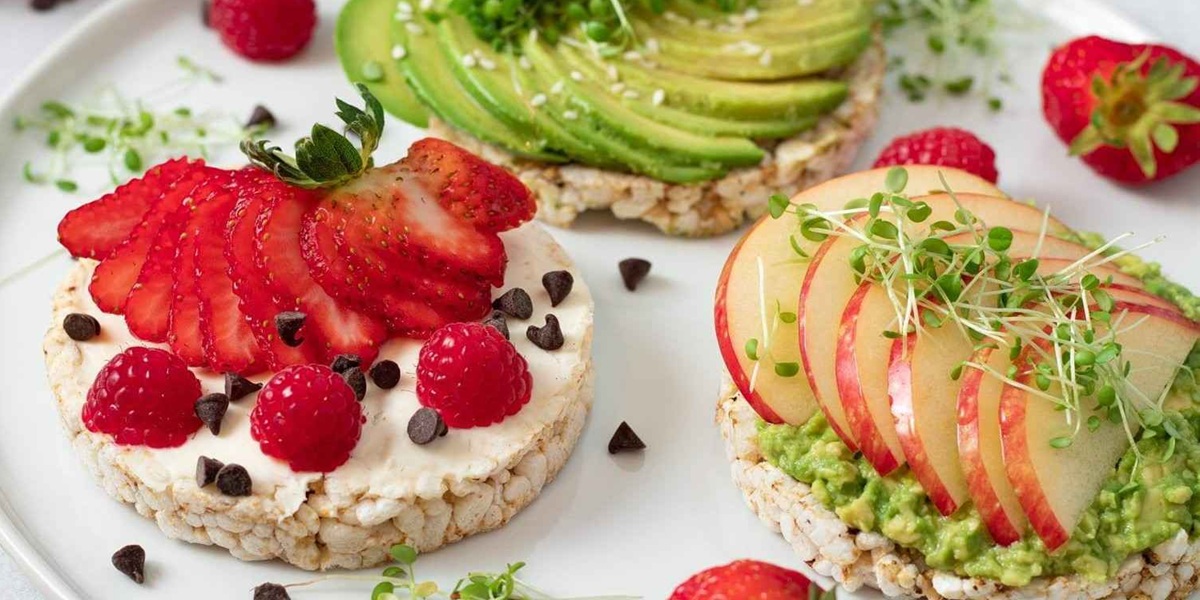 رایس کیک رژیمی یک انتخاب سالم و کم‌کالری برای تغذیه روزانه