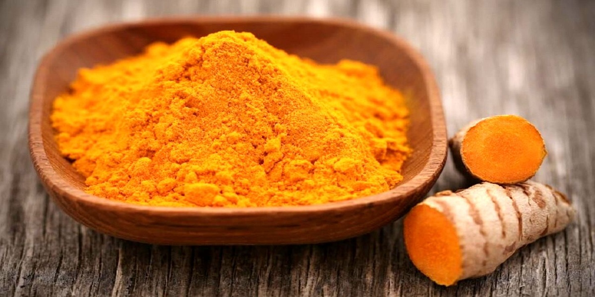 مضرات زردچوبه برای کبد